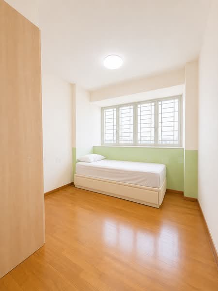 Queens, 12 Stirling Road, 4 Bedrooms, 1,410 sqft, Condominium For Sale, by Dane Kau 高国豪, 500236739 - Bedroom - PropertyGuru.com.sg
