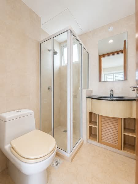 Queens, 12 Stirling Road, 4 Bedrooms, 1,410 sqft, Condominium For Sale, by Dane Kau 高国豪, 500236739 - Bathroom - PropertyGuru.com.sg