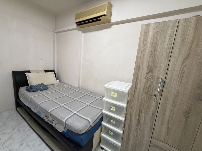 296B Compassvale Crescent, 296B Compassvale Crescent, Room Rental, 150 sqft, HDB Flat For Rent, by Chris Chua, 500236742 - Bedroom - PropertyGuru.com.sg