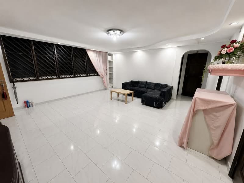 130 Bishan Street 12, 130 Bishan Street 12, 3 Bedrooms, 1,130 sqft, HDB Flat For Sale, by Dennis Lim, 500236756 - Living Room - PropertyGuru.com.sg