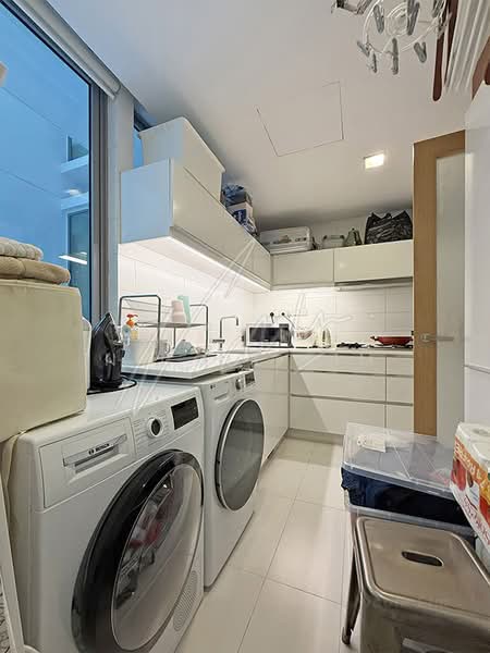 One-North Residences, 7 One-North Gateway, 3 Bedrooms, 1,324 sqft, Apartment For Rent, by Nicole Lim, 500236764 - Wet Kitchen - PropertyGuru.com.sg