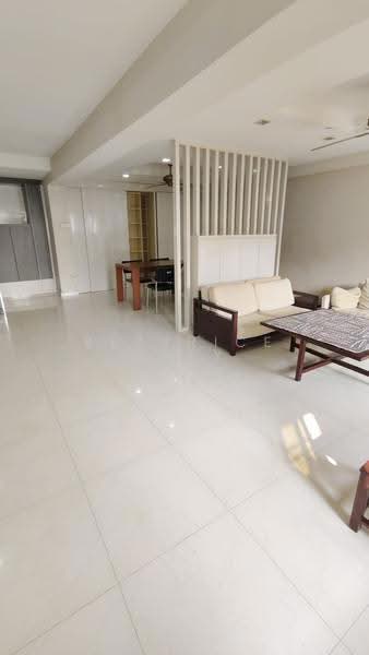 46 Lorong 5 Toa Payoh, 46 Lorong 5 Toa Payoh, Balestier / Toa Payoh, 3 Bedrooms, 1,442 sqft, HDB Flat For Sale, by Beatrice Boey, 500236765 - Living Room - PropertyGuru.com.sg