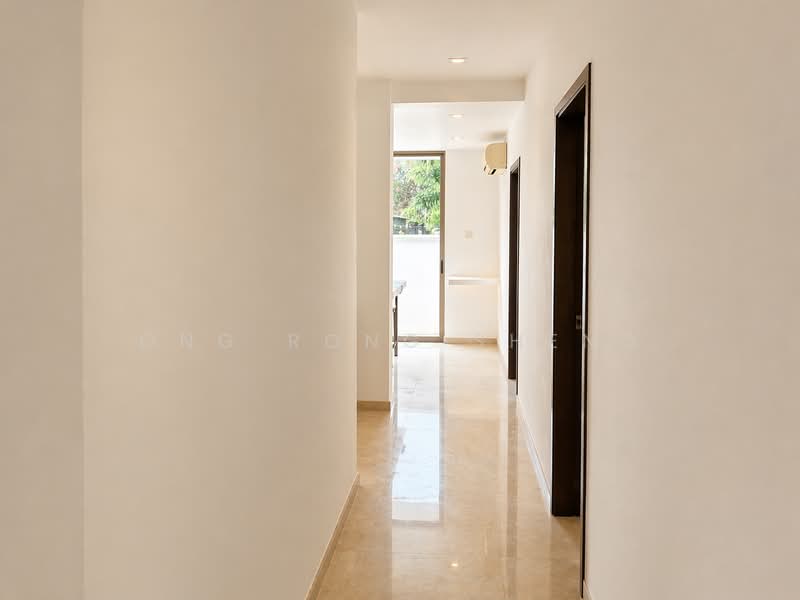 Spacious Landed | East Coast, D15, WOO MON CHEW ROAD, 4 Bedrooms, 2,350 sqft, Terraced House For Rent, by Ong Rong Sheng, 500236769 - Corridor - PropertyGuru.com.sg