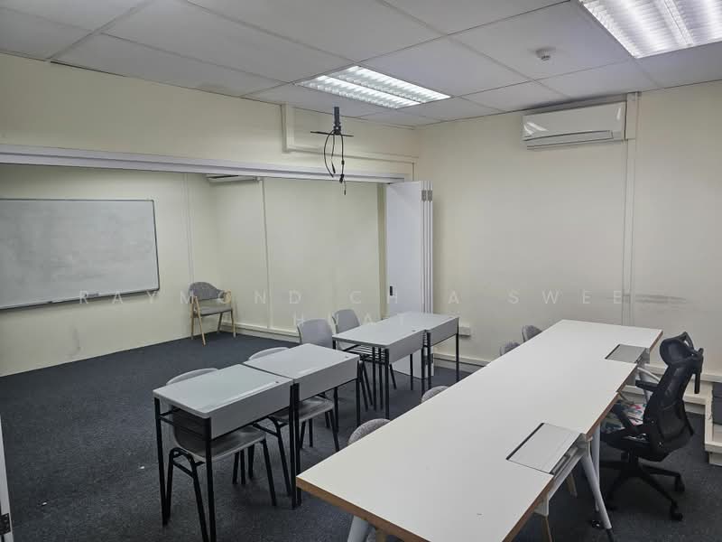Goldhill Plaza, 51 Goldhill Plaza, 1,240 sqft, Office For Rent, by Raymond Chia Swee Huat, 500236771 - Study - CommercialGuru.com.sg