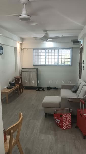 660 Hougang Avenue 8, 660 Hougang Avenue 8, Room Rental, 120 sqft, HDB Flat For Rent, by Wayne Deng, 500236772 - Living Room - PropertyGuru.com.sg
