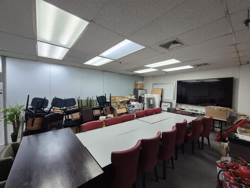office studio trainings classes (bugis)!, opposite bugis junction! (5min walk to bugis mrt)!, Beach Road / Bugis / Rochor, 753 sqft, Office For Rent, by Joel Yong, 500236790 - CommercialGuru.com.sg