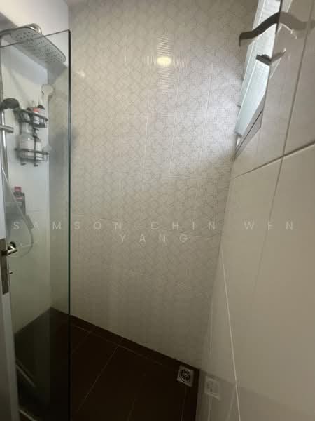 560A Spring Haven @ Jurong, 560A Jurong West Street 42, 3 Bedrooms, 1,001 sqft, HDB Flat For Sale, by Samson Chin Wen Yang, 500236816 - Bathroom - PropertyGuru.com.sg