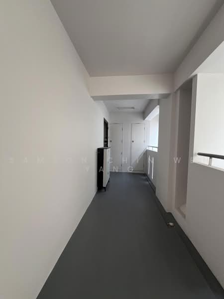 560A Spring Haven @ Jurong, 560A Jurong West Street 42, 3 Bedrooms, 1,001 sqft, HDB Flat For Sale, by Samson Chin Wen Yang, 500236816 - Corridor - PropertyGuru.com.sg