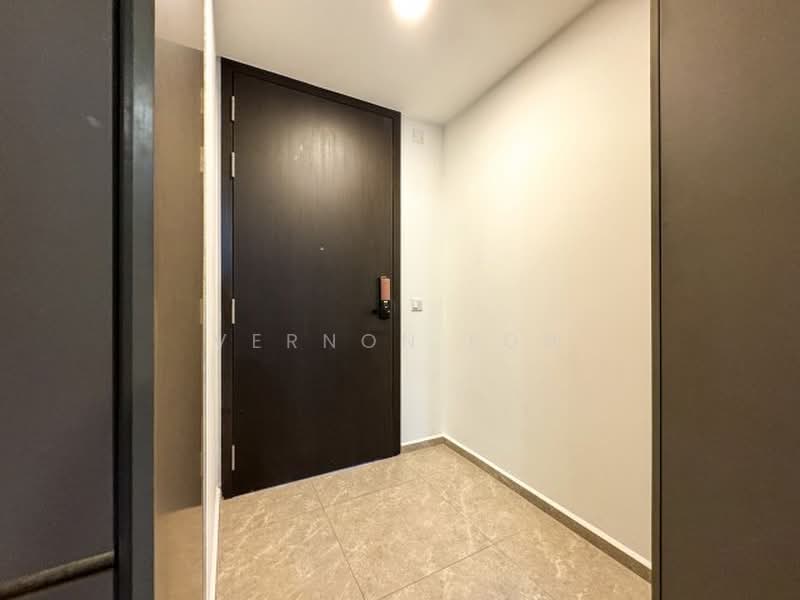 Park Colonial, 8 Woodleigh Lane, 1 Bedroom, 463 sqft, Condominium For Sale, by Vernon Low, 500236838 - PropertyGuru.com.sg