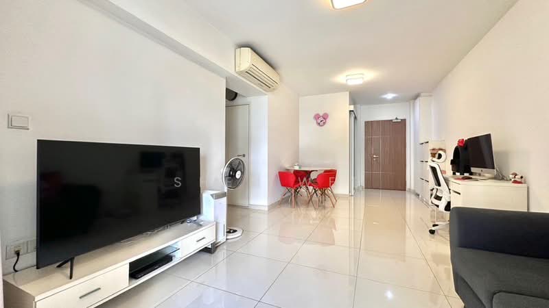 348A Yishun Avenue 11, 348A Yishun Avenue 11, 3 Bedrooms, 990 sqft, HDB Flat For Sale, by Shem Wee, 500236848 - Living room - PropertyGuru.com.sg