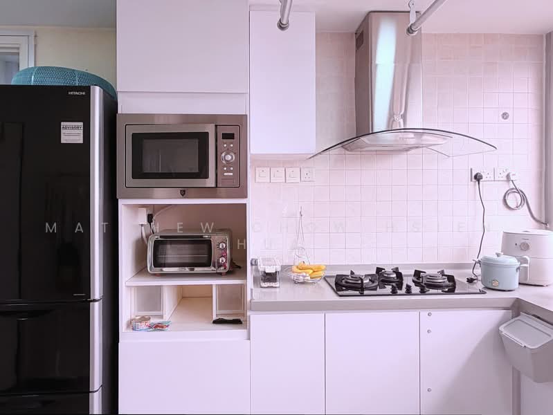 Changi Road 1Bedroom and Full Kitchen (attached bath), Changi road, 1 Bedroom, 700 sqft, Shophouse For Rent, by Matthew Chow Hsien Hua, 500236853 - Kitchen - PropertyGuru.com.sg