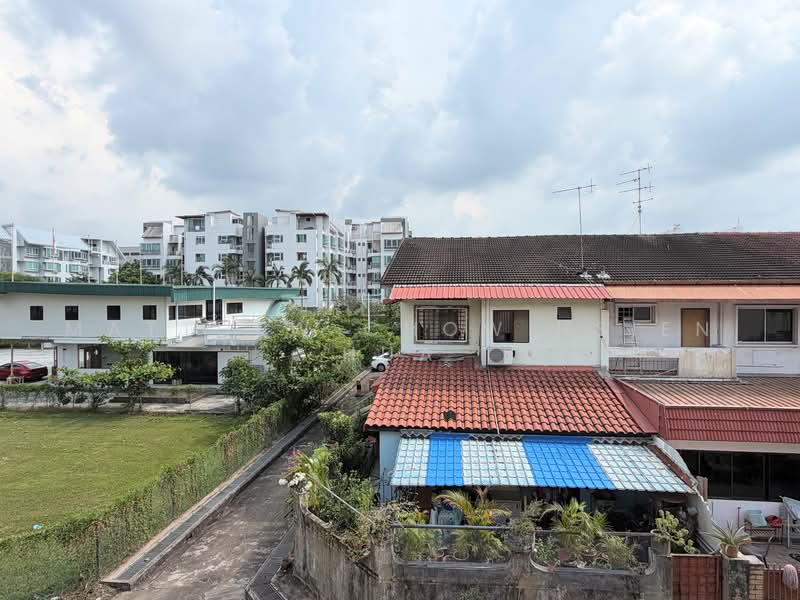 Changi Road 1Bedroom and Full Kitchen (attached bath), Changi road, 1 Bedroom, 700 sqft, Shophouse For Rent, by Matthew Chow Hsien Hua, 500236853 - Exterior - PropertyGuru.com.sg