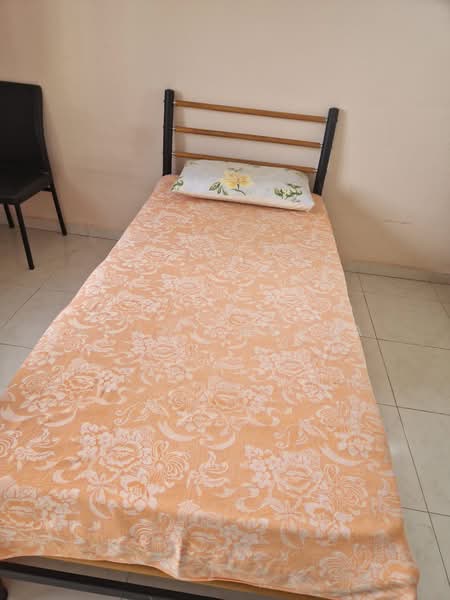109 Hougang Avenue 1, 109 Hougang Avenue 1, Room Rental, 120 sqft, HDB Flat For Rent, by Anant Gupta, 500236861 - Bedroom - PropertyGuru.com.sg