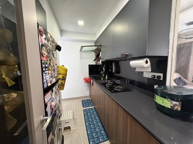 Waterwoods, 25 Punggol Field Walk, 3 Bedrooms, 1,044 sqft, Condominium For Sale, by Alvin Toh, 500236877 - Kitchen - PropertyGuru.com.sg