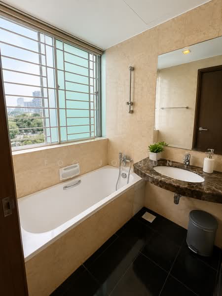 Calarasi, 31 Kim Keat Lane, 3 Bedrooms, 1,184 sqft, Apartment For Sale, by FOO JO MUN, 500236879 - Bathroom - PropertyGuru.com.sg