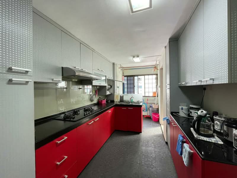155 Yishun Street 11, 155 Yishun Street 11, 3 Bedrooms, 1,302 sqft, HDB Flat For Sale, by Angela Kiew, 500236884 - Kitchen - PropertyGuru.com.sg