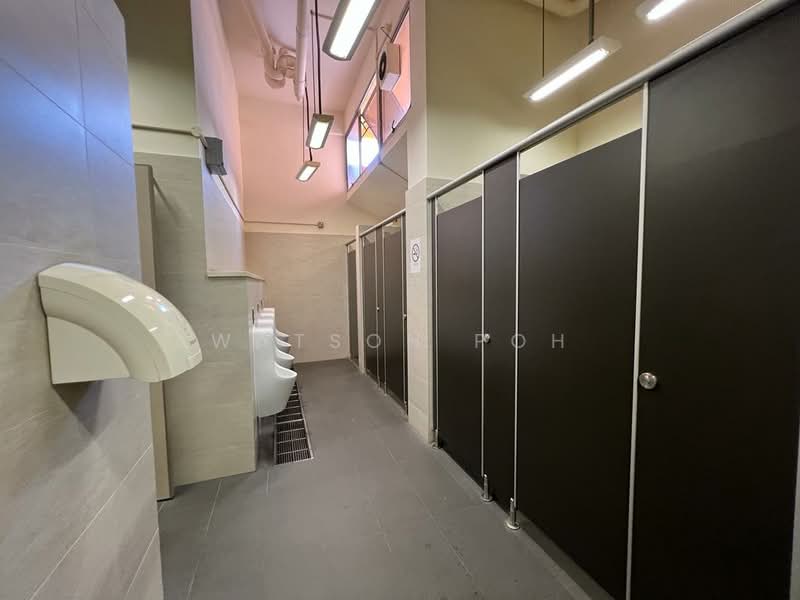 Ruby Land Complex, 52 Genting Lane, 3,534 sqft, Light Industrial (B1) For Rent, by Watson Poh, 500236889 - Bathroom - CommercialGuru.com.sg