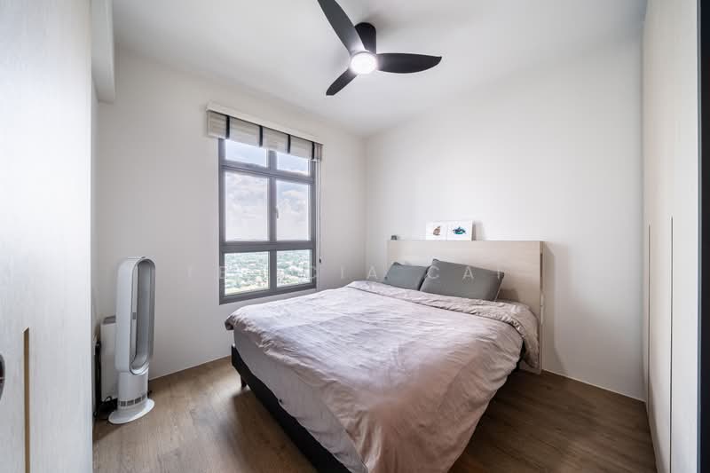 32 Margaret Drive, 32 Margaret Drive, 2 Bedrooms, 667 sqft, HDB Flat For Sale, by Felicia Cai, 500236910 - Master Bedroom - PropertyGuru.com.sg