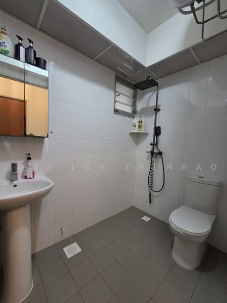 513D Yishun Street 51, 513D Yishun Street 51, 3 Bedrooms, 1,001 sqft, HDB Flat For Sale, by Jose Loh Zhenhao, 500236920 - Bathroom - PropertyGuru.com.sg