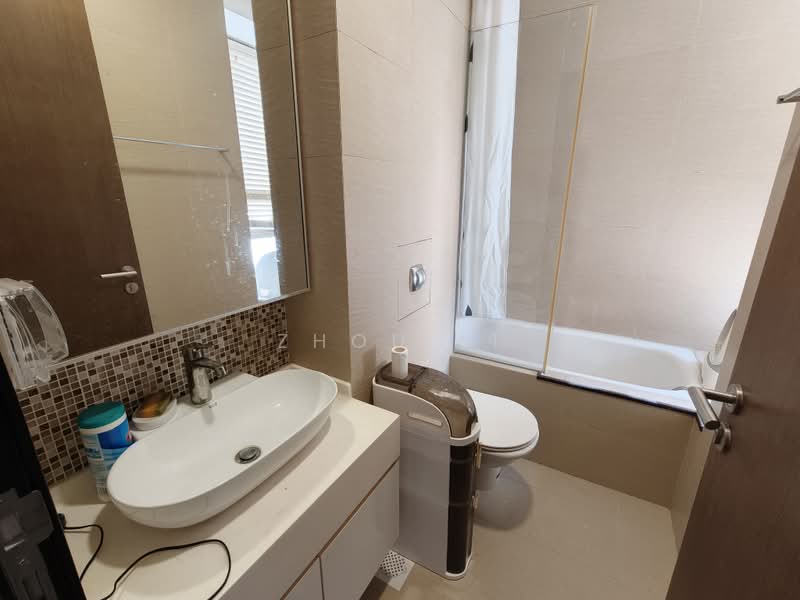 The Florentine, 68 Florence Road, 1 Bedroom, 800 sqft, Apartment For Rent, by Zhou Li, 500236924 - Bathroom - PropertyGuru.com.sg