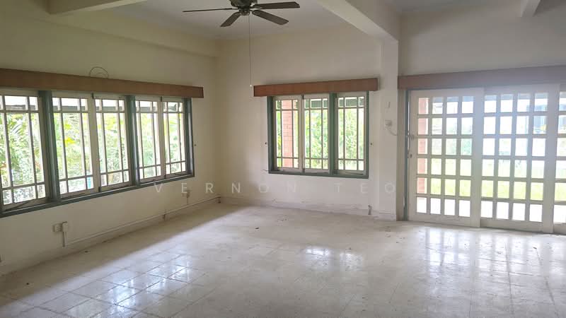 Unlisted House for Redevelopment.Facing greenery. Quiet and Peaceful, , 3 Bedrooms, 2,496 sqft, Corner Terrace For Sale, by Vernon Teo, 500236933 - Living Room - PropertyGuru.com.sg