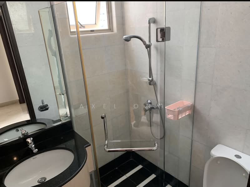 The Springs, 3 Moulmein Rise, 3 Bedrooms, 1,326 sqft, Apartment For Sale, by Axel Ong, 500236934 - Bathroom - PropertyGuru.com.sg