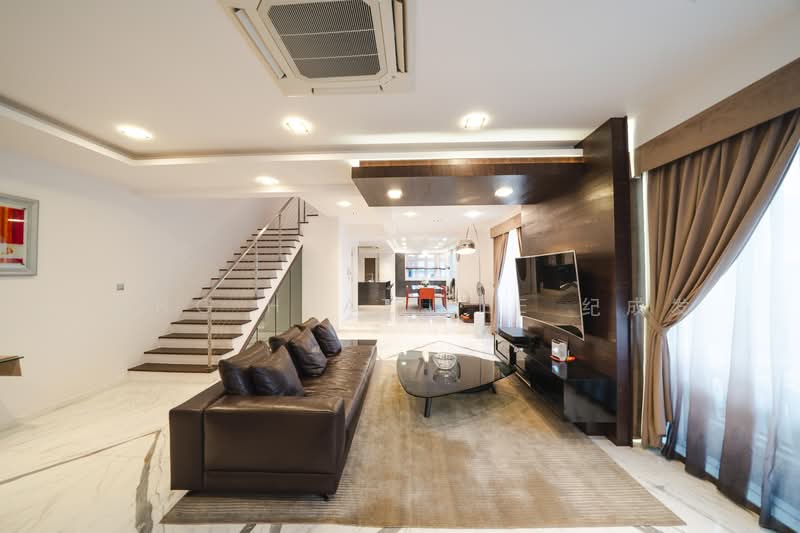 Eastwood Way, Eastwood Way, 4 Bedrooms, 4,000 sqft, Semi-Detached House For Sale, by Seng Huat Kee 纪成发, 500236936 - Living Room - PropertyGuru.com.sg