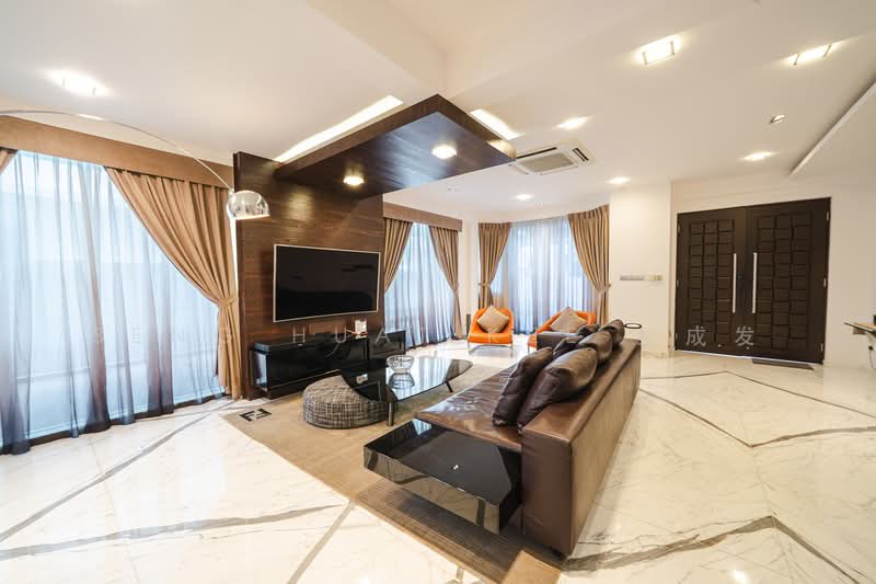 Eastwood Way, Eastwood Way, 4 Bedrooms, 4,000 sqft, Semi-Detached House For Sale, by Seng Huat Kee 纪成发, 500236936 - Living Room - PropertyGuru.com.sg