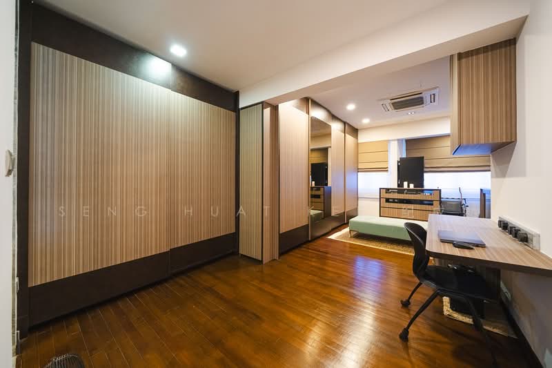 Eastwood Way, Eastwood Way, 4 Bedrooms, 4,000 sqft, Semi-Detached House For Sale, by Seng Huat Kee 纪成发, 500236936 - Study - PropertyGuru.com.sg