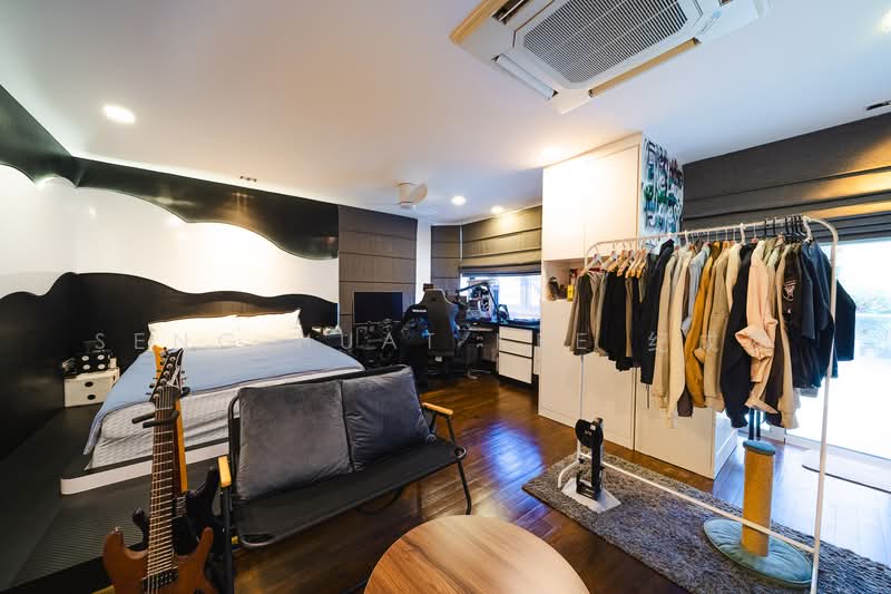 Eastwood Way, Eastwood Way, 4 Bedrooms, 4,000 sqft, Semi-Detached House For Sale, by Seng Huat Kee 纪成发, 500236936 - Bedroom - PropertyGuru.com.sg