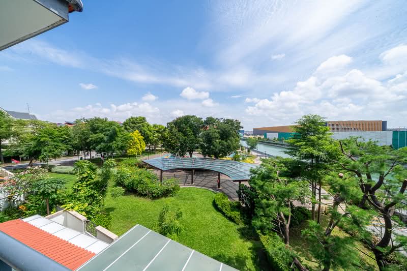 Eastwood Way, Eastwood Way, 4 Bedrooms, 4,000 sqft, Semi-Detached House For Sale, by Seng Huat Kee 纪成发, 500236936 - Exterior - PropertyGuru.com.sg