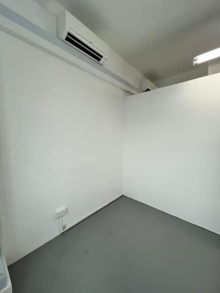 Vertex, 33 Ubi Avenue 3, Eunos / Geylang / Paya Lebar, 700 sqft, Light Industrial (B1) For Rent, by Randy How, 500236940 - CommercialGuru.com.sg