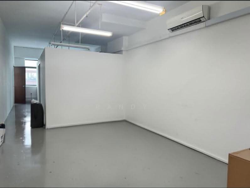 Vertex, 33 Ubi Avenue 3, Eunos / Geylang / Paya Lebar, 700 sqft, Light Industrial (B1) For Rent, by Randy How, 500236940 - Interior - CommercialGuru.com.sg