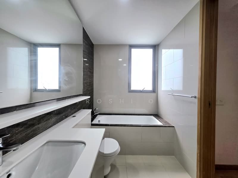 Bartley Ridge, 40 Mount Vernon Road, 4 Bedrooms, 1,302 sqft, Condominium For Rent, by Hiroshi Oh, 500236941 - Bathroom - PropertyGuru.com.sg