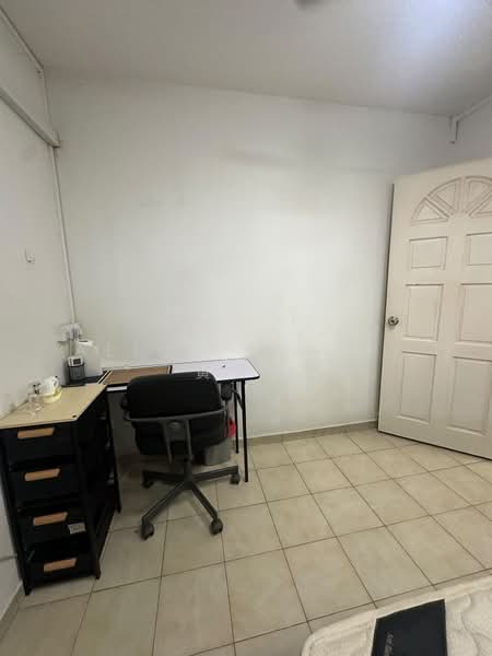 925 Jurong West Street 92, 925 Jurong West Street 92, Room Rental, 120 sqft, HDB Flat For Rent, by Alice Wijaya  黄雪莹, 500236946 - Bedroom - PropertyGuru.com.sg