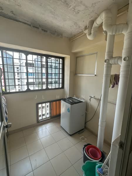 442 Choa Chu Kang Avenue 4, 442 Choa Chu Kang Avenue 4, 3 Bedrooms, 979 sqft, HDB Flat For Sale, by JL Huang, 500236954 - Balcony - PropertyGuru.com.sg