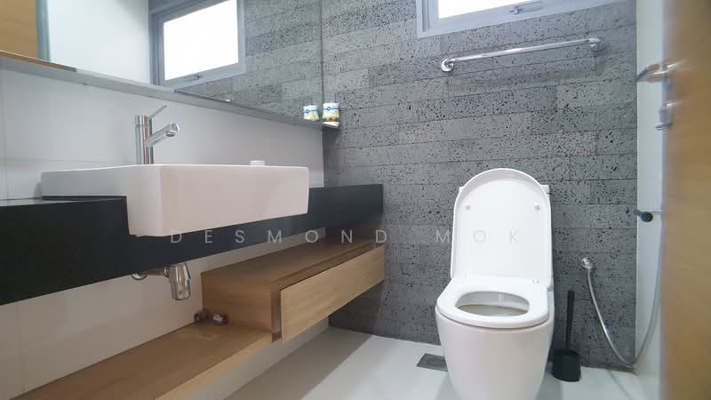 The Shore Residences, 87 Amber Road, 2 Bedrooms, 872 sqft, Condominium For Rent, by Desmond Mok, 500236957 - Bathroom - PropertyGuru.com.sg