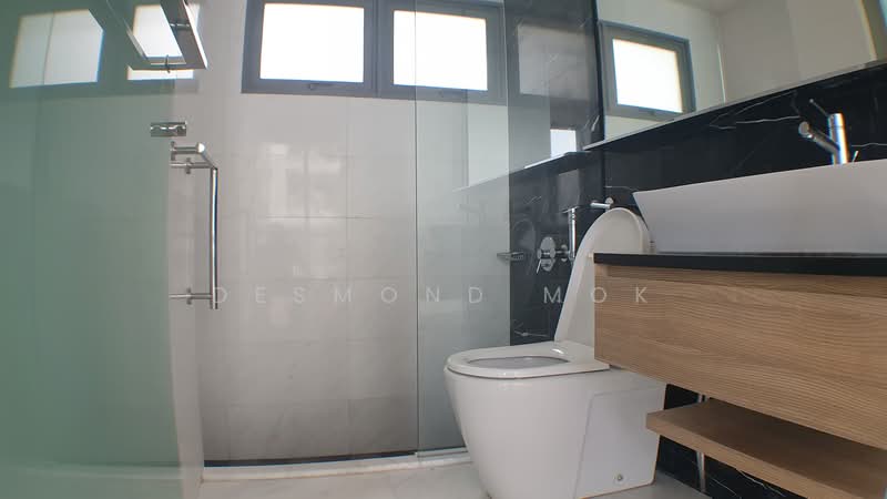 The Shore Residences, 87 Amber Road, 2 Bedrooms, 872 sqft, Condominium For Rent, by Desmond Mok, 500236957 - Bathroom - PropertyGuru.com.sg