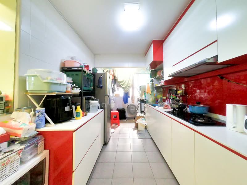 212A Punggol Walk, 212A Punggol Walk, 3 Bedrooms, 1,001 sqft, HDB Flat For Sale, by Esmond Teo, 500236968 - Kitchen - PropertyGuru.com.sg