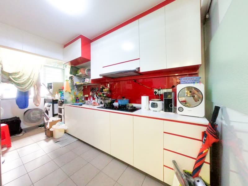 212A Punggol Walk, 212A Punggol Walk, 3 Bedrooms, 1,001 sqft, HDB Flat For Sale, by Esmond Teo, 500236968 - Kitchen - PropertyGuru.com.sg