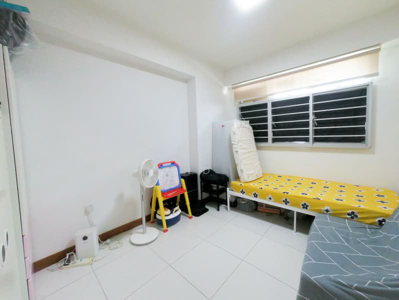 212A Punggol Walk, 212A Punggol Walk, 3 Bedrooms, 1,001 sqft, HDB Flat For Sale, by Esmond Teo, 500236968 - Bedroom - PropertyGuru.com.sg