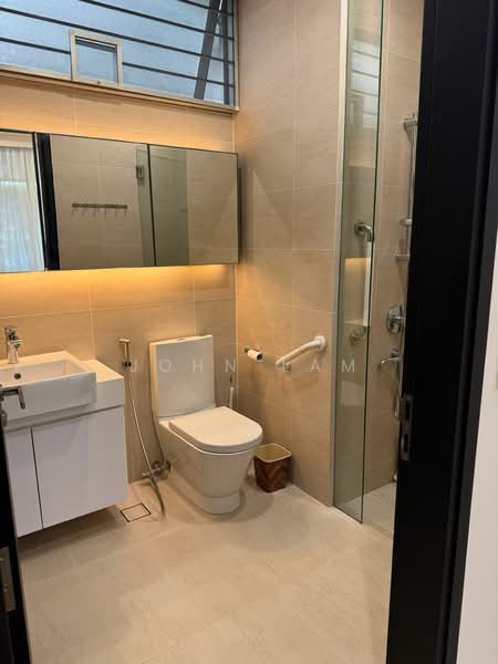 Katong Regency, 13 Tanjong Katong Road, 4 Bedrooms, 1,711 sqft, Condominium For Sale, by John Lam, 500236970 - Bathroom - PropertyGuru.com.sg
