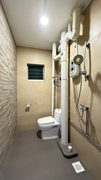 314 Woodlands Street 31, 314 Woodlands Street 31, 2 Bedrooms, 786 sqft, HDB Flat For Sale, by Jose Loh Zhenhao, 500236976 - Bathroom - PropertyGuru.com.sg