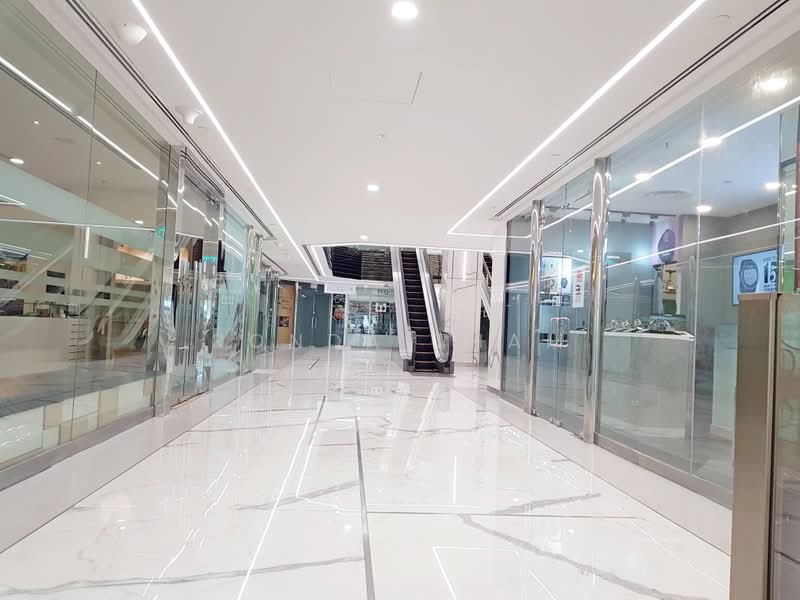 International Building, 360 Orchard Road, Orchard / River Valley, 484 sqft, Office For Rent, by Ronda Tham, 500236980 - Corridor - CommercialGuru.com.sg