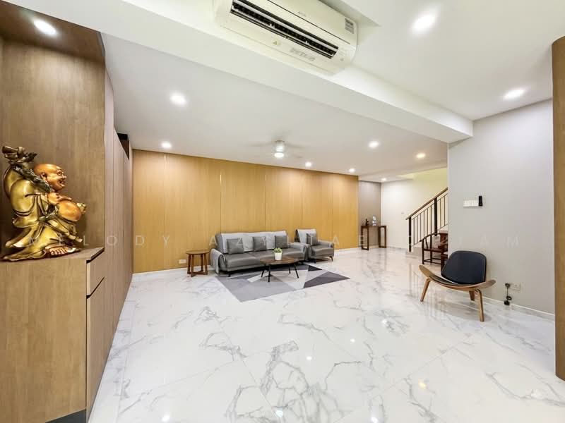 Braddell Heights Estate, Matlock Rise, 7 Bedrooms, 8,000 sqft, Semi-Detached House For Sale, by Melody Azyliae Chiam, 500236981 - Living Room - PropertyGuru.com.sg