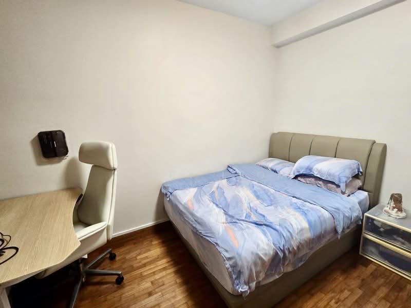 The Eden @ Tampines, 21 Tampines Street 34, 2 Bedrooms, 861 sqft, Condominium For Sale, by Henry Leom, 500236990 - Common Bedroom - PropertyGuru.com.sg