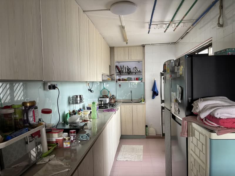 402 Sin Ming Avenue, 402 Sin Ming Avenue, 3 Bedrooms, 1,290 sqft, HDB Flat For Rent, by EASWARAN, 500236996 - Kitchen - PropertyGuru.com.sg
