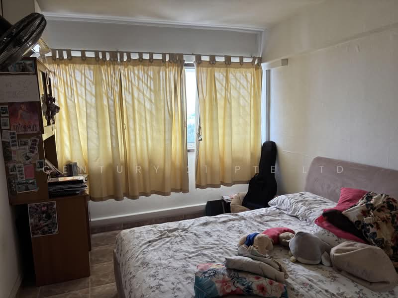 402 Sin Ming Avenue, 402 Sin Ming Avenue, 3 Bedrooms, 1,290 sqft, HDB Flat For Rent, by EASWARAN, 500236996 - Bedroom - PropertyGuru.com.sg