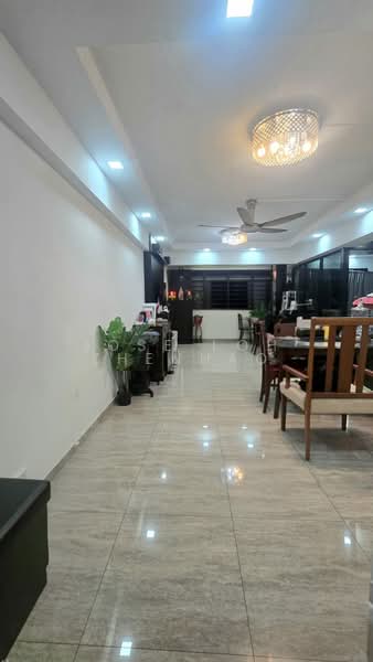 484D Choa Chu Kang Avenue 5, 484D Choa Chu Kang Avenue 5, 3 Bedrooms, 1,238 sqft, HDB Flat For Sale, by Jose Loh Zhenhao, 500236997 - Living Room - PropertyGuru.com.sg
