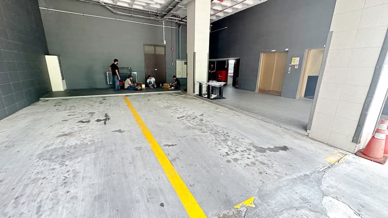 Tong Yuan Industrial Building, 85 Playfair Road, 2,390 sqft, Light Industrial (B1) For Rent, by Ronda Tham, 500237001 - Car Park - CommercialGuru.com.sg